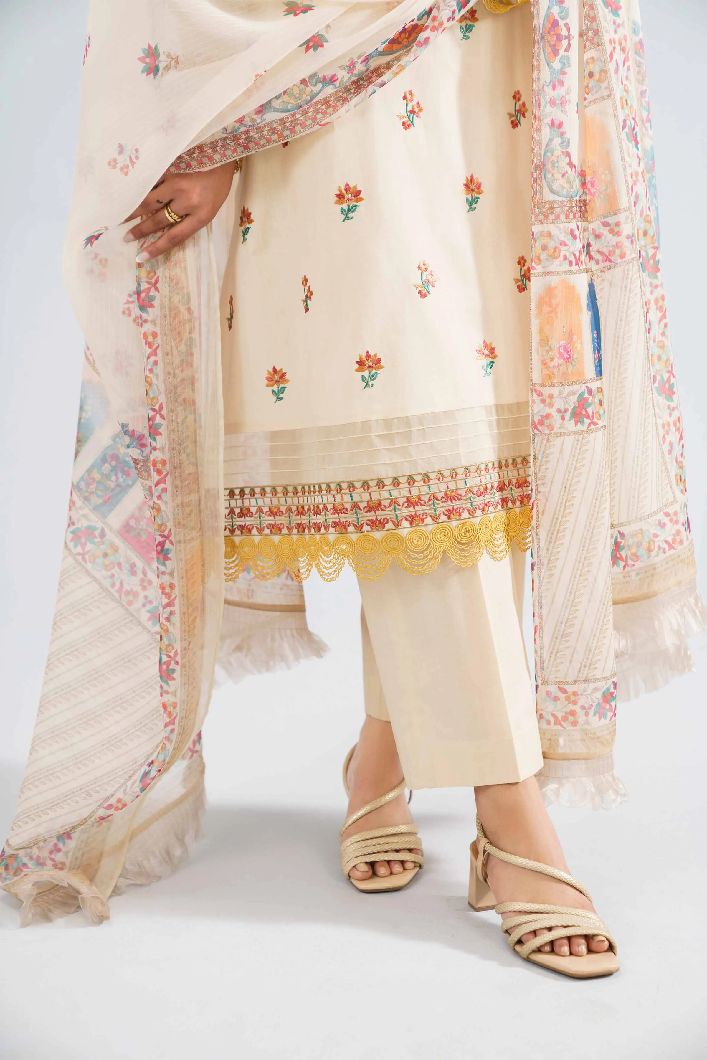 Nishat Linen Spring/Summer Lawn – 3 Piece - Embroidered Suit - 42401652